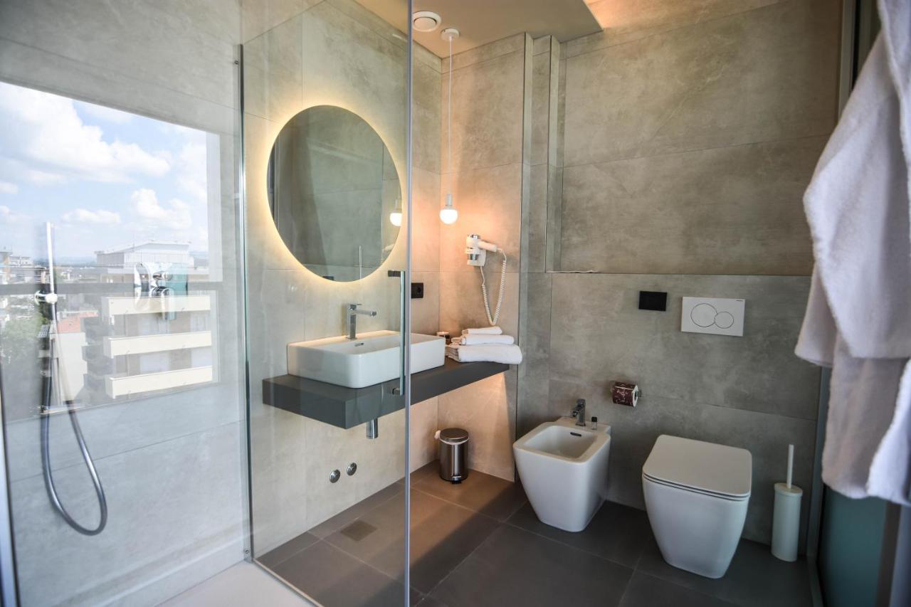 Waldorf Suite Hotel Rimini Buitenkant foto