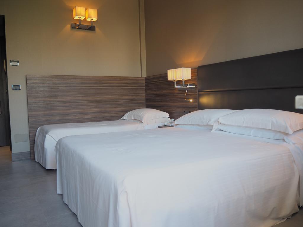 Waldorf Suite Hotel Rimini Buitenkant foto