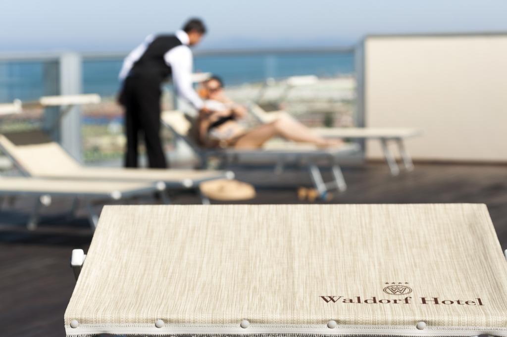 Waldorf Suite Hotel Rimini Buitenkant foto
