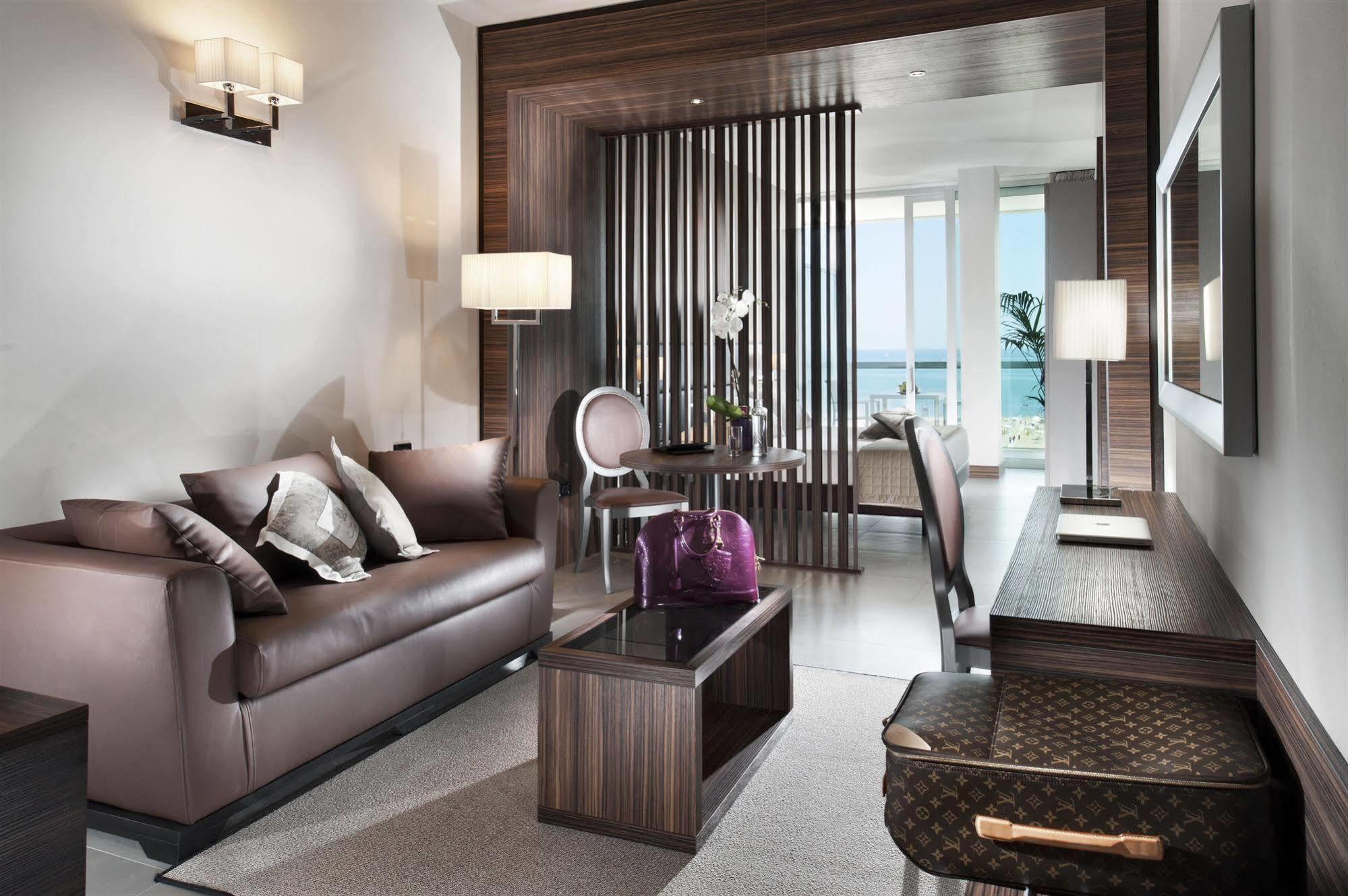 Waldorf Suite Hotel Rimini Buitenkant foto