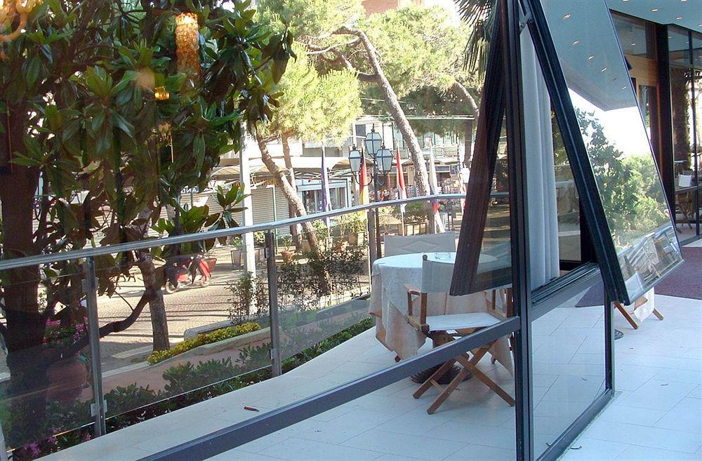 Waldorf Suite Hotel Rimini Buitenkant foto